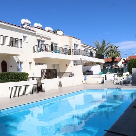 Cyking 2 Bed Apartment With Pool & 10 Min To Beach Пафос Екстериор снимка
