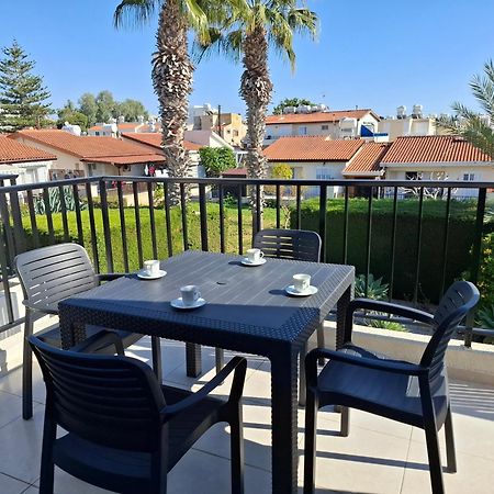 Cyking 2 Bed Apartment With Pool & 10 Min To Beach Пафос Екстериор снимка