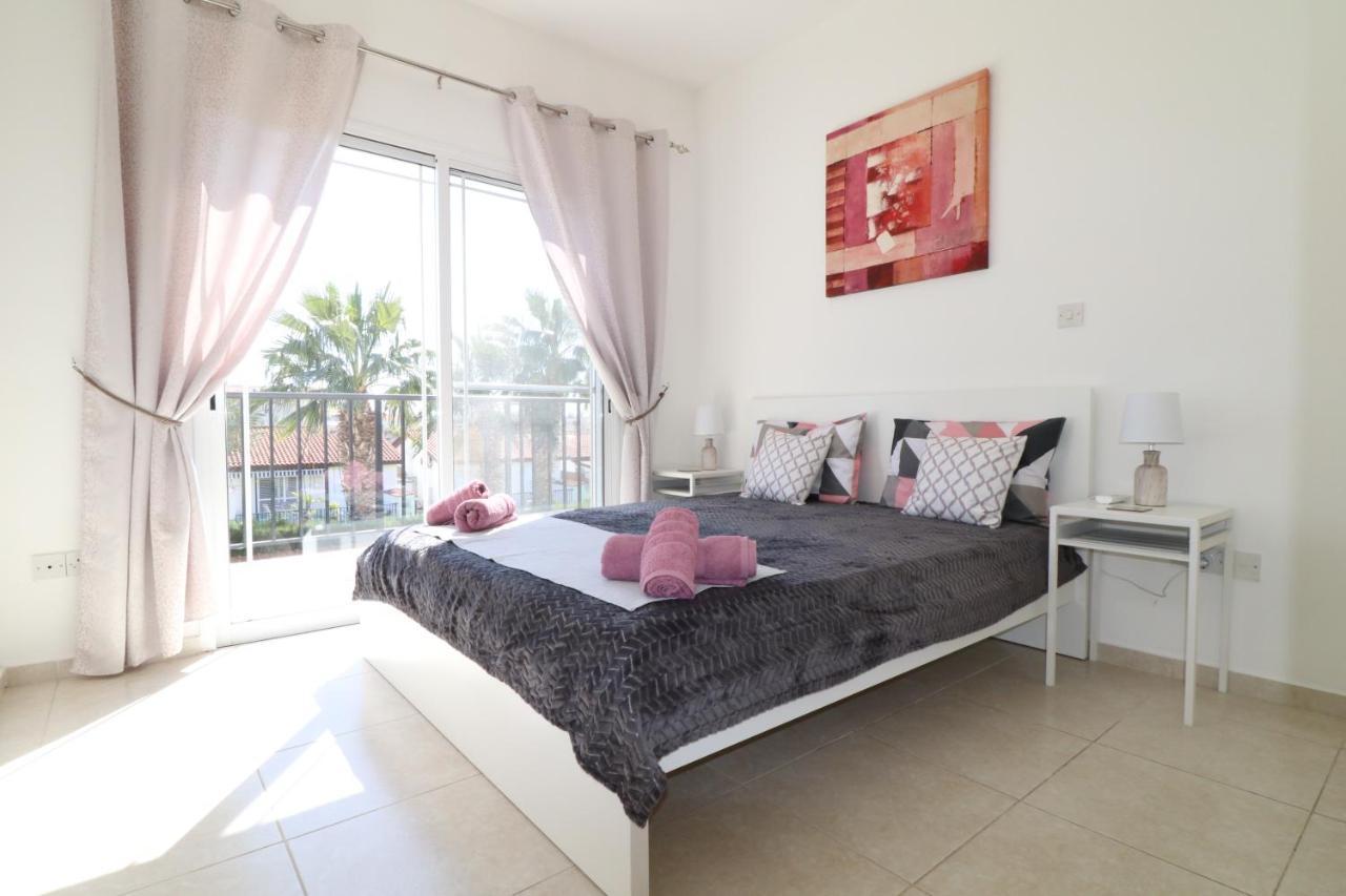 Cyking 2 Bed Apartment With Pool & 10 Min To Beach Пафос Екстериор снимка